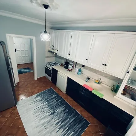 Luxury House In Apartmán